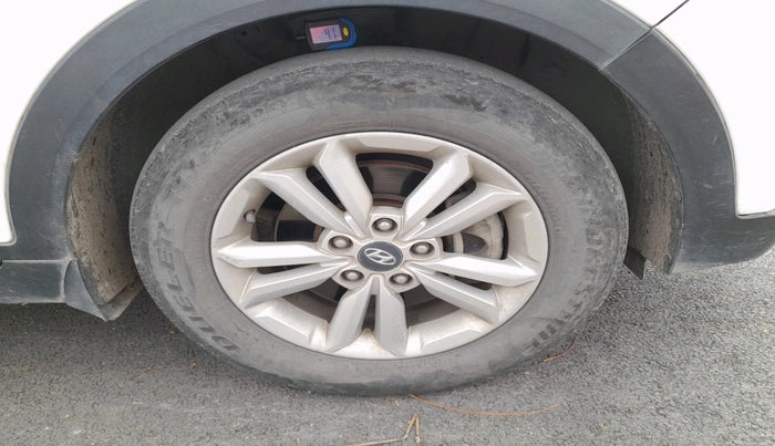 2017 Hyundai Creta SX 1.6 DIESEL, Diesel, Manual, 1,28,087 km, tyre