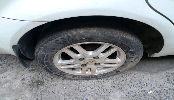 2011 Ford Fiesta Classic LXI 1.4 DIESEL, Diesel, Manual, 1,05,623 km, tyre