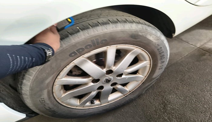 2011 Renault Fluence 2.0 E4 AT, Petrol, Automatic, 86,086 km, tyre