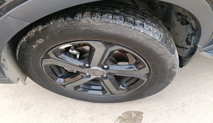 2023 Tata NEXON XZA PLUS LUX SUNROOF RED DARK PETROL, Petrol, Automatic, 43,693 km, tyre