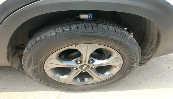 2020 KIA SELTOS HTK PLUS 1.5, Petrol, Manual, 27,278 km, tyre