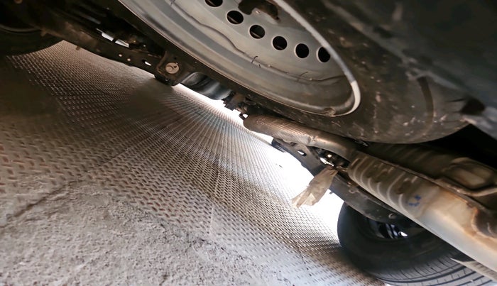 2022 Mahindra XUV700 MX P MT 5 STR, Petrol, Manual, 9,696 km, tyre