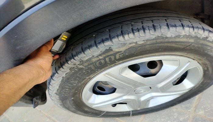 2018 Tata NEXON XM DIESEL, Diesel, Manual, 1,94,461 km, tyre