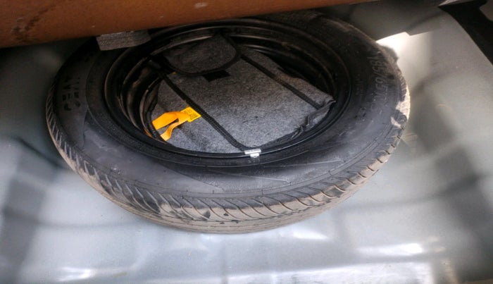 2025 Hyundai Verna SX 1.5 l MPI, Petrol, Manual, 8,587 km, tyre