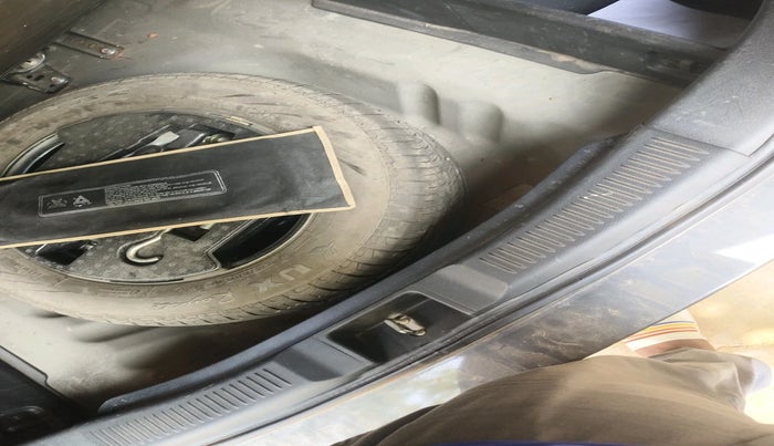 2021 Maruti S Cross ZETA 1.5, Petrol, Manual, 99,664 km, tyre