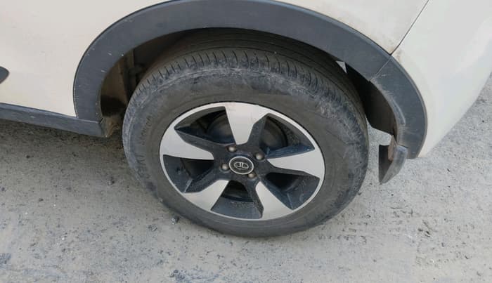 2019 Tata NEXON XZ PLUS DIESEL, Diesel, Manual, 1,11,337 km, tyre