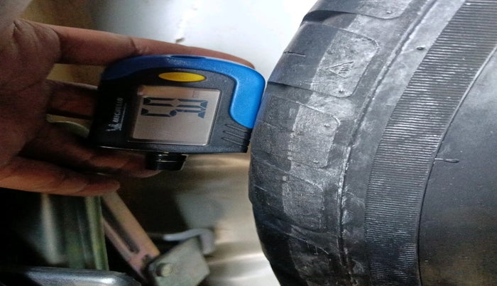 2019 Maruti Dzire VXI, Petrol, Manual, 61,590 km, tyre