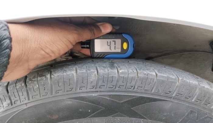 2022 Maruti Alto LXI O, Petrol, Manual, 1,00,040 km, tyre