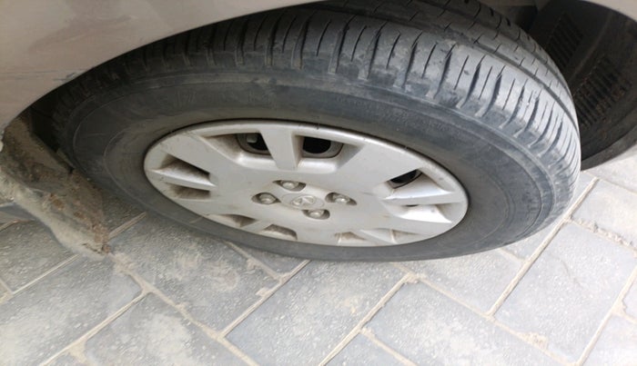 2012 Hyundai i20 MAGNA (O) 1.2, Petrol, Manual, 84,081 km, tyre