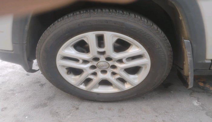 2017 Jeep Compass LIMITED 2.0 DIESEL 4X4, Diesel, Manual, 72,973 km, tyre