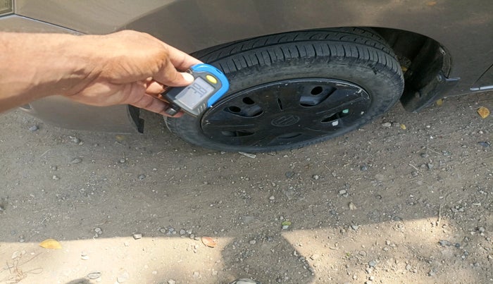 2016 Maruti Wagon R 1.0 VXI AMT, Petrol, Automatic, 56,970 km, tyre