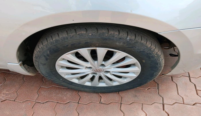 2015 Maruti Ciaz VDI, Diesel, Manual, 1,40,781 km, tyre