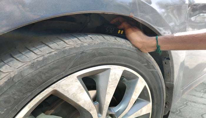 2014 Hyundai Verna FLUIDIC 1.6 CRDI SX, Diesel, Manual, 86,283 km, tyre