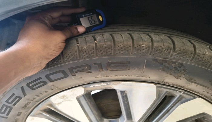 2020 Honda WR-V 1.5L I-DTEC VX MT, Diesel, Manual, 1,50,843 km, tyre