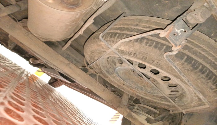 2015 Renault Lodgy 110 PS RXZ STEPWAY 7 STR, Diesel, Manual, 1,56,891 km, tyre