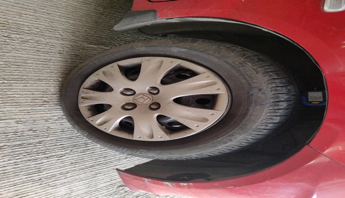 2012 Honda Brio S MT, Petrol, Manual, 95,172 km, tyre