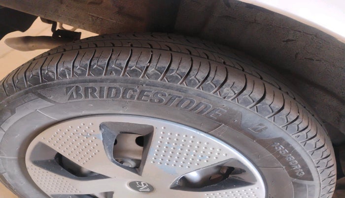 2021 Maruti New Wagon-R LXI CNG 1.0, CNG, Manual, 79,432 km, tyre