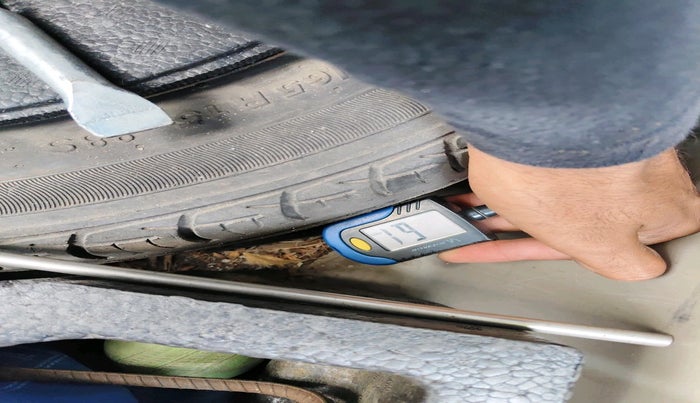 2015 Maruti Ciaz ZXI, Petrol, Manual, 57,984 km, tyre