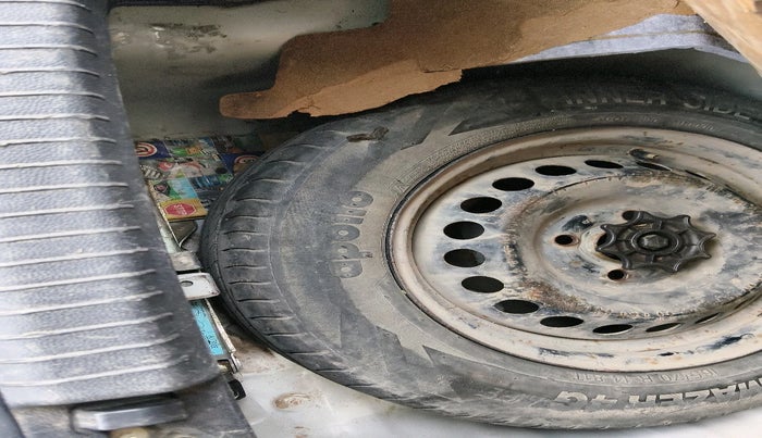 2016 Hyundai Grand i10 SPORTZ 1.1 CRDI, Diesel, Manual, 76,156 km, tyre