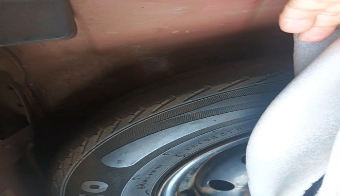 2010 Maruti A Star VXI, Petrol, Manual, 1,05,207 km, tyre