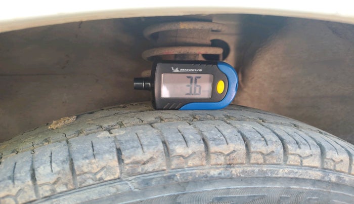 2018 Maruti Alto 800 LXI, CNG, Manual, 1,19,678 km, tyre