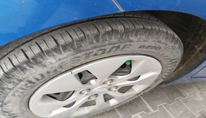 2017 Hyundai Xcent E+, Petrol, Manual, 75,144 km, tyre