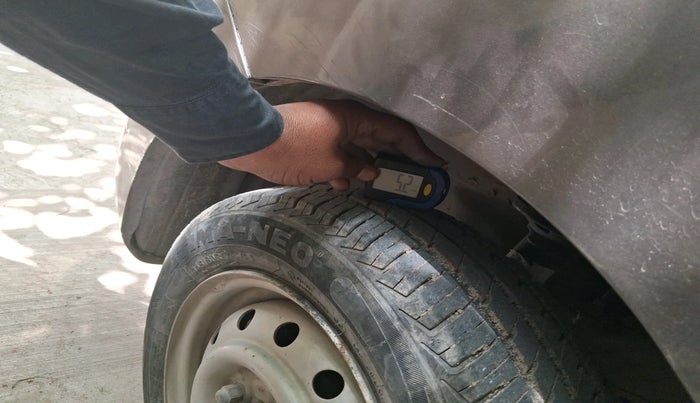 2012 Maruti Wagon R 1.0 LXI, Petrol, Manual, 42,291 km, tyre