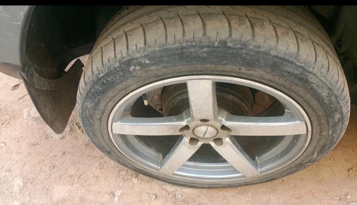 2015 Renault Duster 110 PS RXL DIESEL, Diesel, Manual, 1,05,499 km, tyre