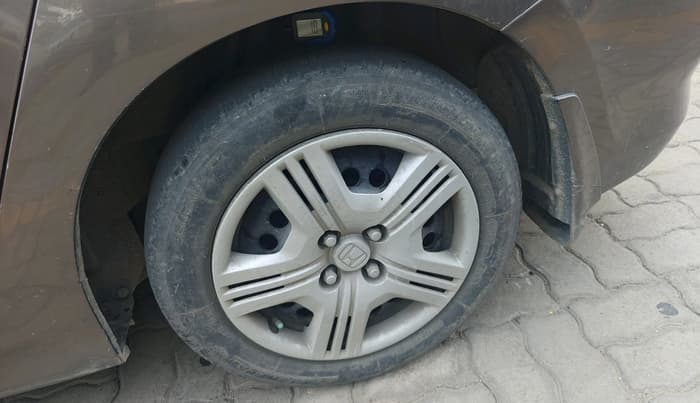 2011 Honda City 1.5L I-VTEC E MT, Petrol, Manual, 1,92,819 km, tyre