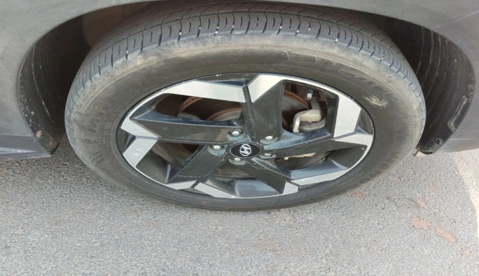 2023 Hyundai ALCAZAR PLATINUM(O) 6STR 1.5 AT, Diesel, Automatic, 93,567 km, tyre