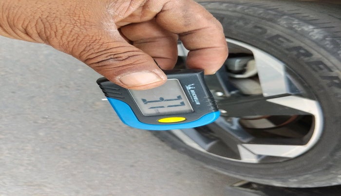 2023 Hyundai ALCAZAR PLATINUM(O) 6STR 1.5 AT, Diesel, Automatic, 93,567 km, tyre