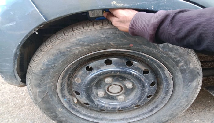 2011 Maruti A Star VXI, CNG, Manual, 74,732 km, tyre