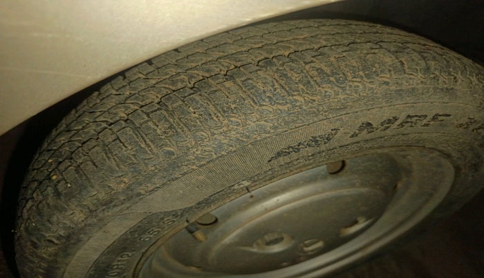 2011 Tata Nano LX, Petrol, Manual, 40,943 km, tyre