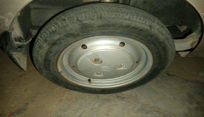 2011 Tata Nano LX, Petrol, Manual, 40,943 km, tyre