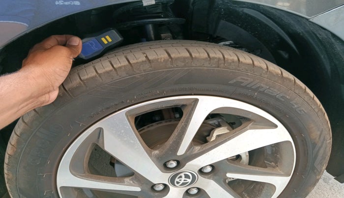 2024 Toyota Glanza V AMT, Petrol, Automatic, 3,140 km, tyre