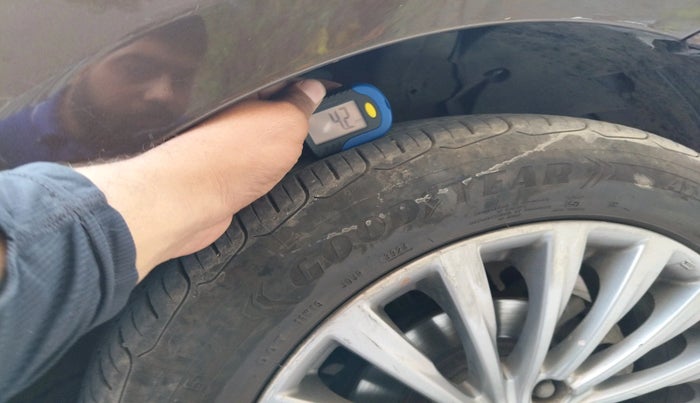 2016 Maruti Ciaz ZDI+ SHVS RS, Diesel, Manual, 1,94,285 km, tyre