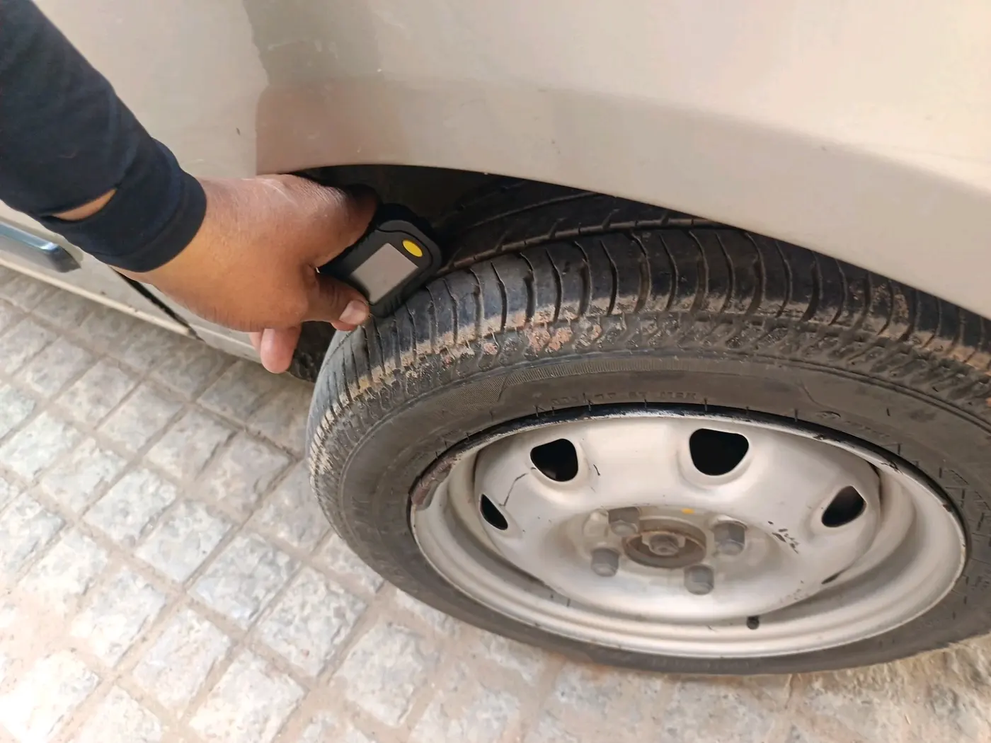 2012 Maruti Alto K10 LXI, Petrol, Manual, 43,648 km, tyre