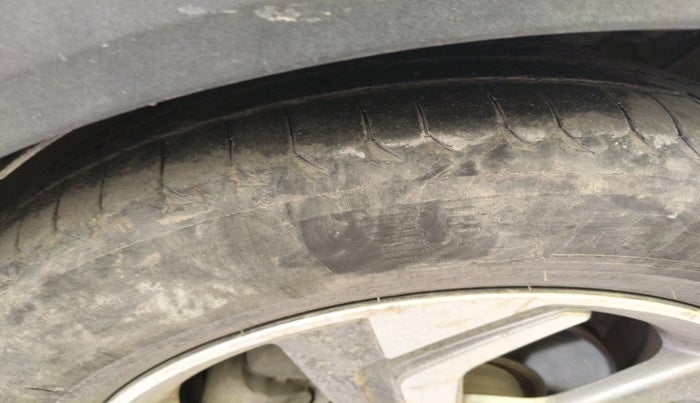 2018 Hyundai Creta SX AT 1.6 DIESEL, Diesel, Automatic, 1,30,046 km, tyre