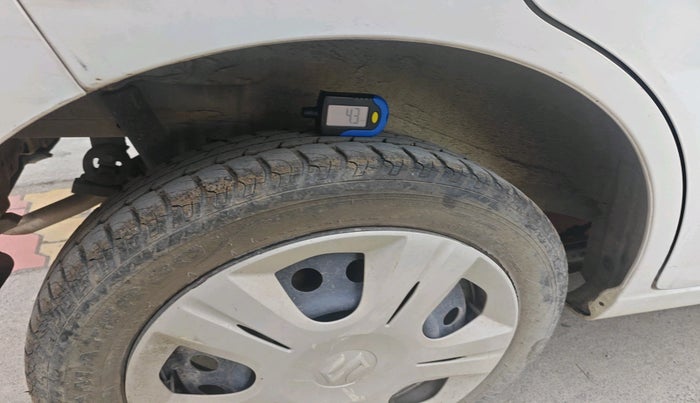 2015 Maruti Wagon R 1.0 VXI, Petrol, Manual, 9,771 km, tyre