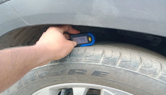 2022 Hyundai Creta SX 1.5 PETROL, Petrol, Manual, 35,803 km, tyre