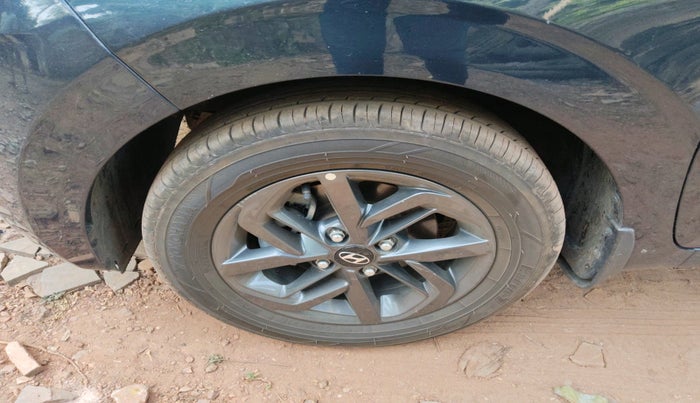 2020 Hyundai GRAND I10 NIOS SPORTZ AMT 1.2 KAPPA VTVT, Petrol, Automatic, 42,944 km, tyre