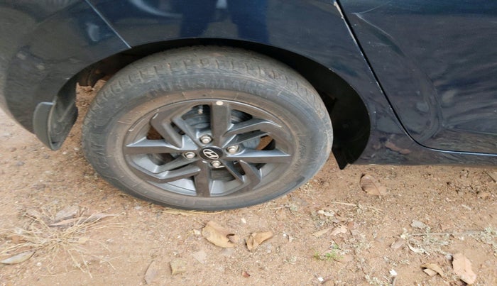 2020 Hyundai GRAND I10 NIOS SPORTZ AMT 1.2 KAPPA VTVT, Petrol, Automatic, 42,944 km, tyre