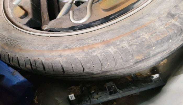 2020 Tata NEXON XM PETROL, Petrol, Manual, 59,232 km, tyre