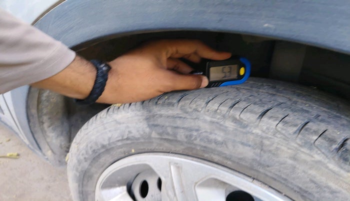 2020 Tata NEXON XM PETROL, Petrol, Manual, 59,232 km, tyre