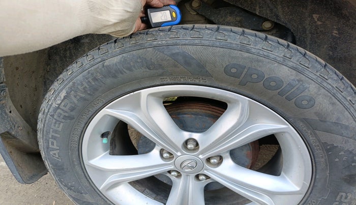 2019 Tata Harrier XZ 2.0L, Diesel, Manual, 1,25,689 km, tyre