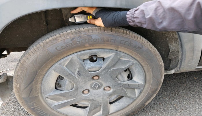 2020 Renault Kwid RXT 0.8, Petrol, Manual, 72,127 km, tyre