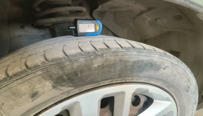 2016 Maruti Vitara Brezza VDI (O), Diesel, Manual, 89,743 km, tyre