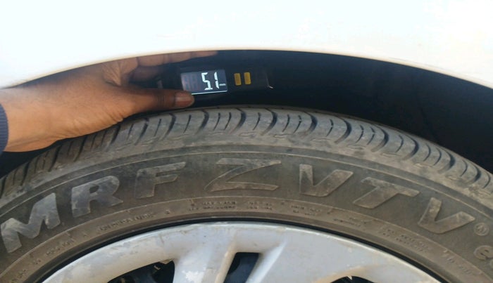 2020 Hyundai AURA S 1.2, CNG, Manual, 74,174 km, tyre