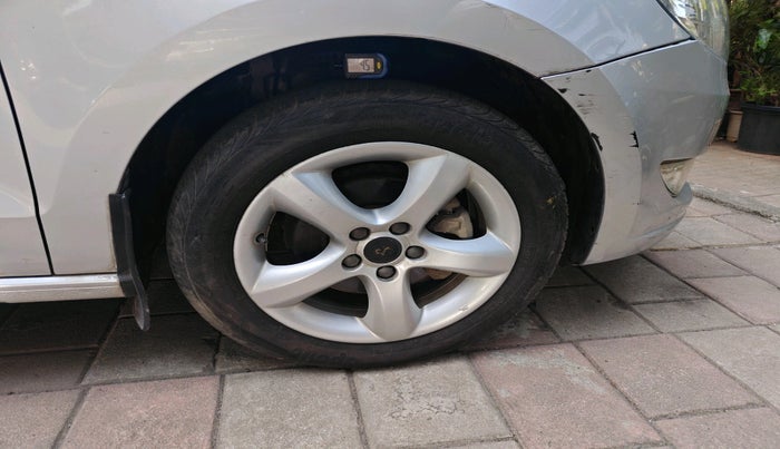 2014 Skoda Rapid AMBITION 1.6 MPI MT PLUS, Petrol, Manual, 15,112 km, tyre