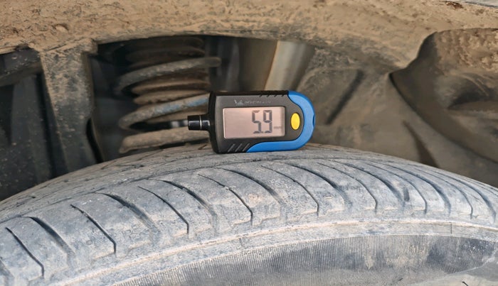 2021 Renault Kiger RXE MT, Petrol, Manual, 14,039 km, tyre